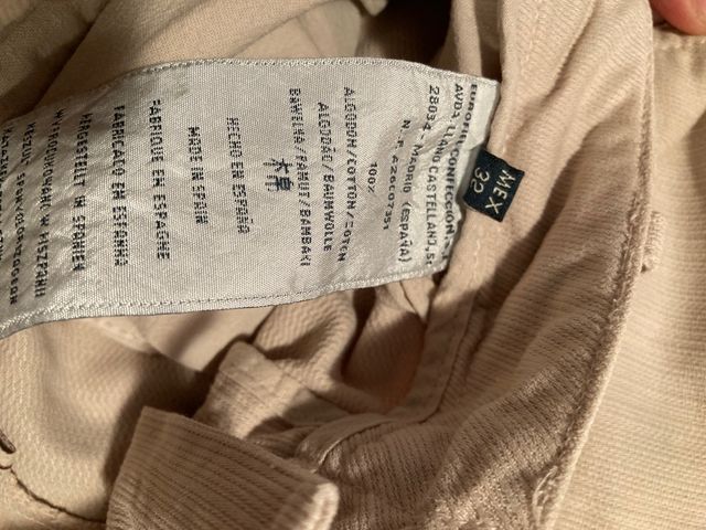 Pantalón estilo chino