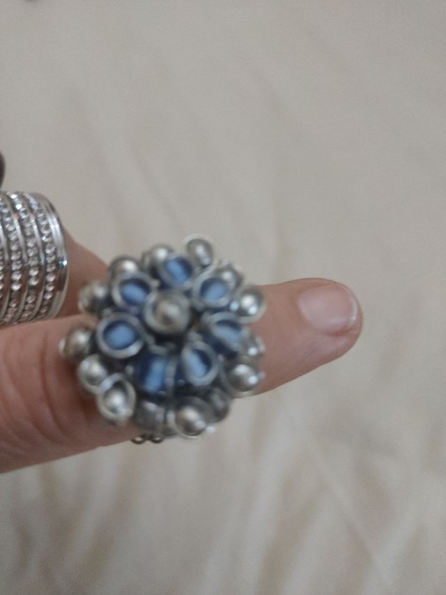 anillos,4€los tres