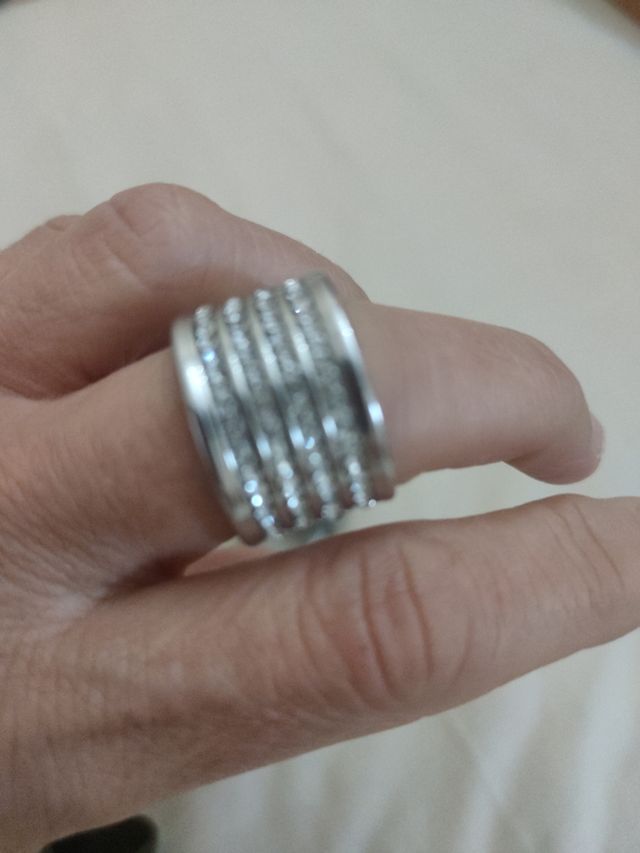 anillos,4€los tres