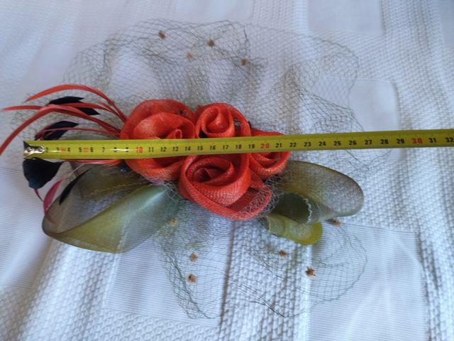 Tocado firma Patricia Buffuna