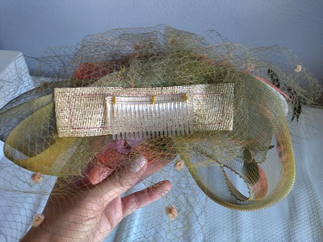 Tocado firma Patricia Buffuna