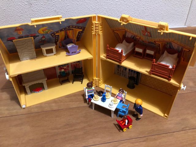 Casa maletín playmobil