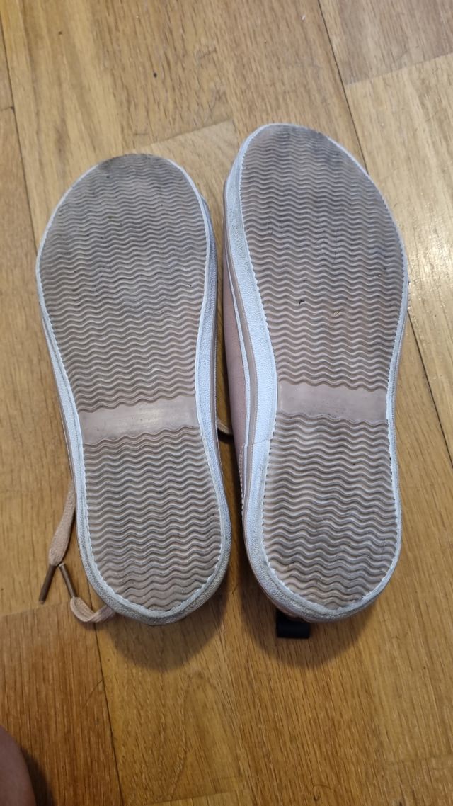 Zapatillas rosa marca polinesia