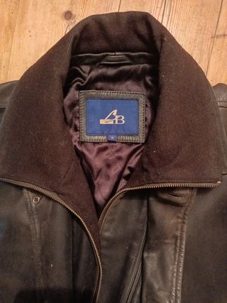 Chaqueta de cuero CB