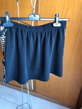 Falda  Stradivarius 