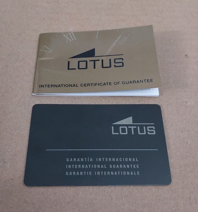 Reloj LOTUS Sapphire Crystal de oro 18k de mujer