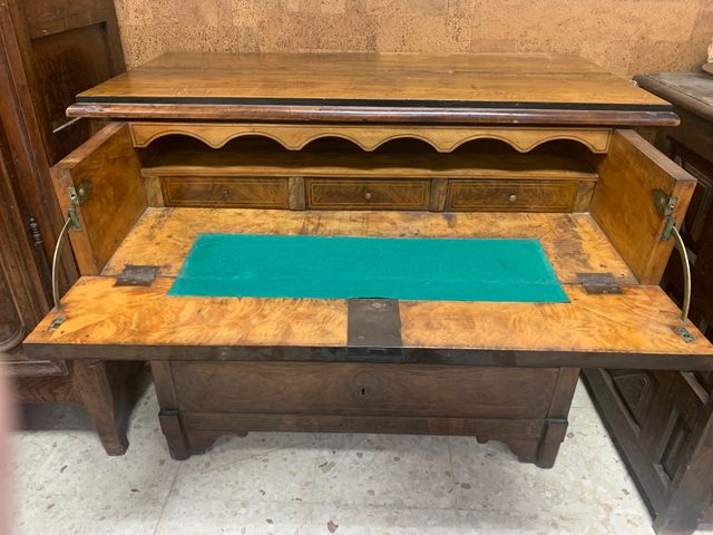 Canterano antiguo con Secreter