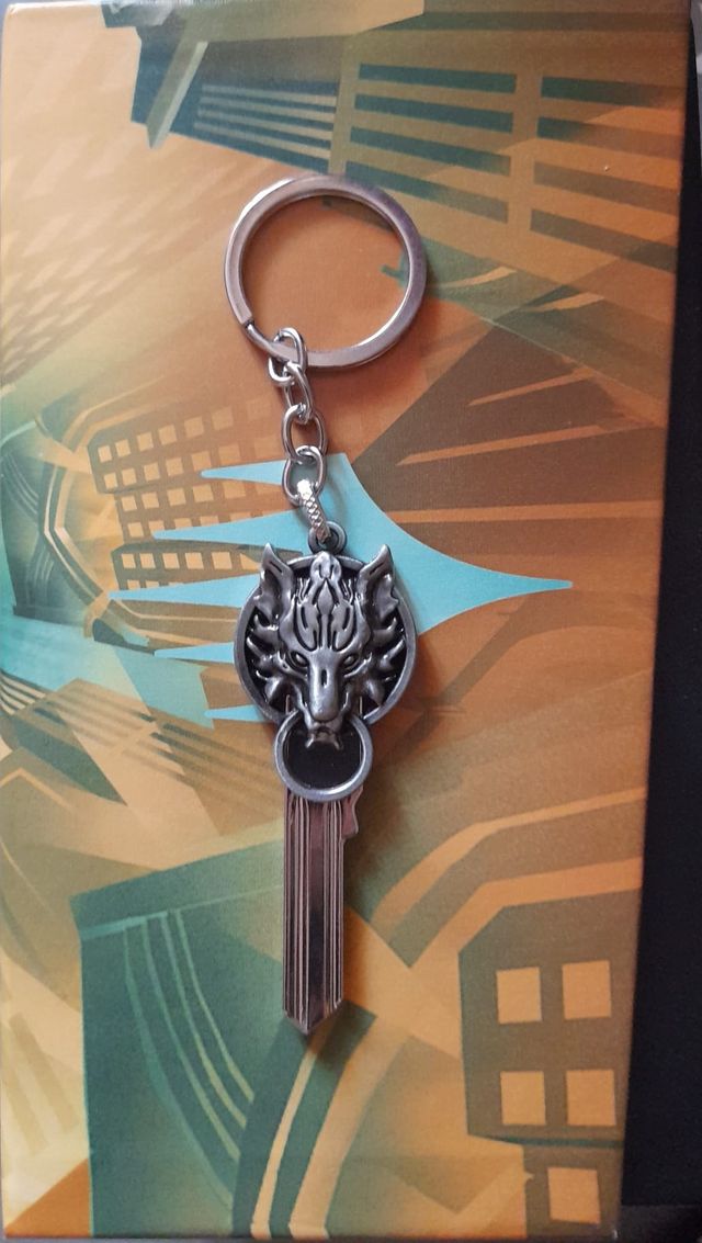 Llavero	Final Fantasy VII Llave	2,5x7,5 cm