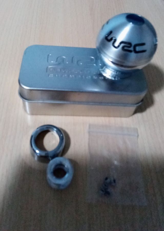 Cambio-marchas, embellecedor para coche.