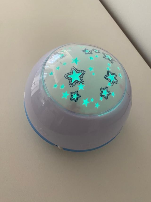 Proyector de luz con música