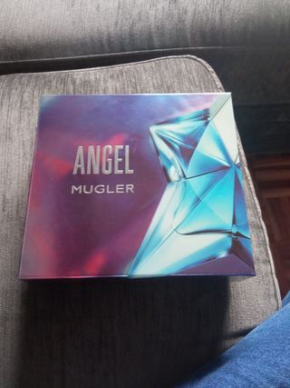 Cofre Ángel MUGLER ,MON PARIS y YOU