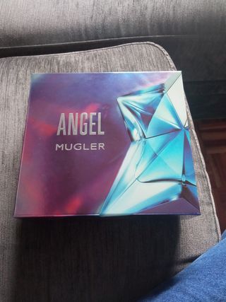 Cofre Ángel MUGLER ,MON PARIS y YOU