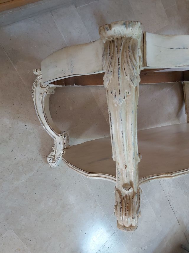 Base de mesa de madera maciza tallada