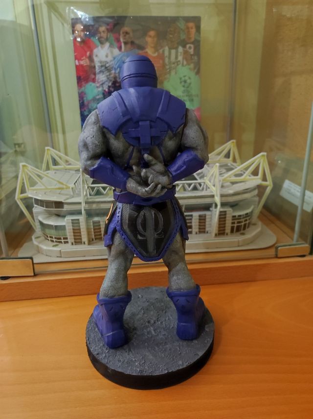Figura custom darkseid DC imprimida en 3D