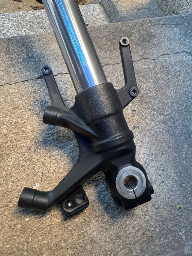 Barra Horquilla derecha completa Honda CB125R