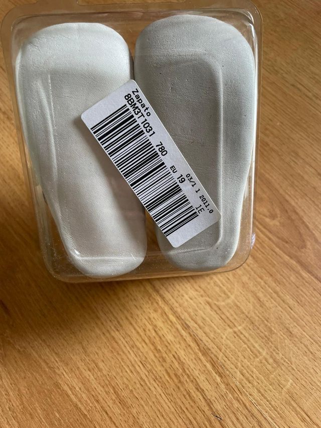 Zapatos blancos bebé