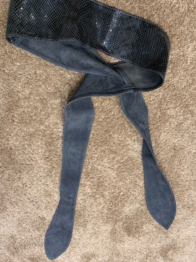 Cinturón fajín piel River Island