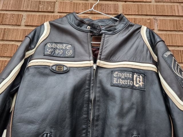 Cazadora de cuero marca Liberto