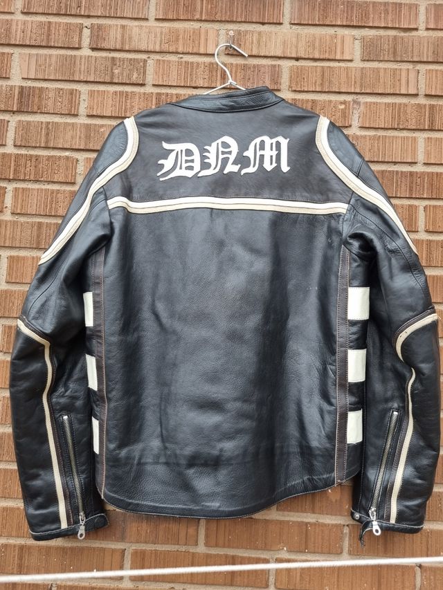 Cazadora de cuero marca Liberto