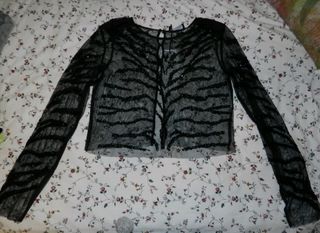 blusa Bershka 