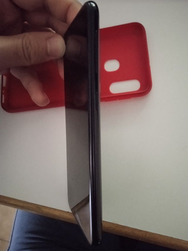 Samsung A20e (32 GB di spazio di archiviazione)