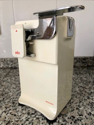 Abrelatas/afilador eléctrico Braun
