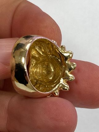 Sello indio de oro  18 kilates 