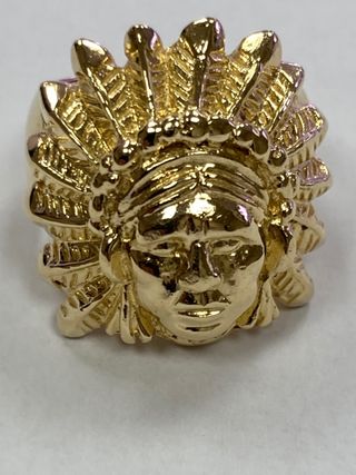 Sello indio de oro  18 kilates 