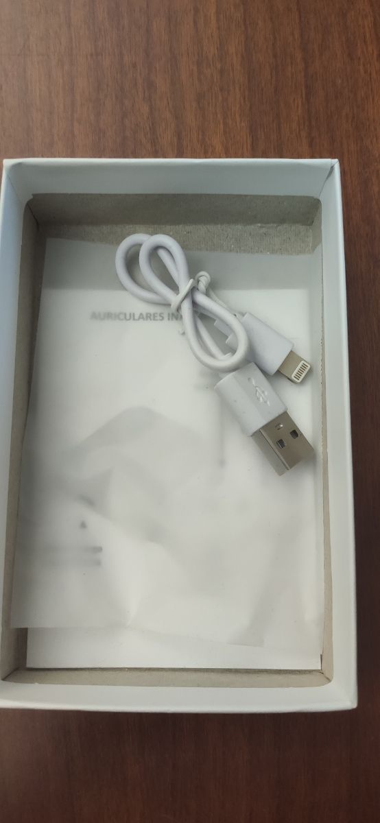 Cascos inhalambricos blancos