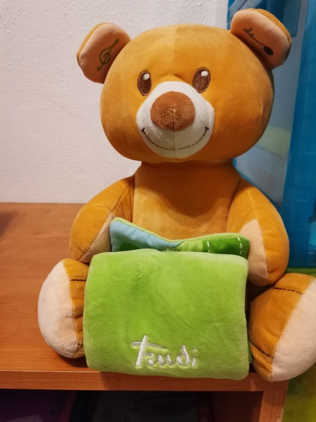 Orsetto peluche Trudy musicale