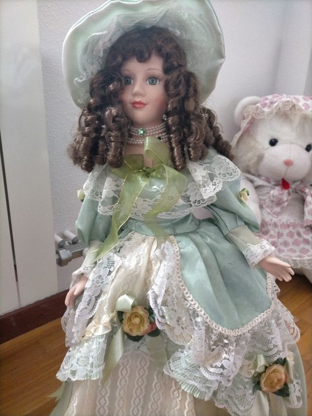 muñeca de porcelana