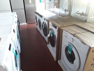 Lavadora con pequeñas taras , outlet