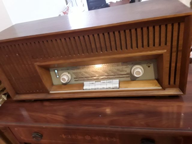 RÁDIO ALEMÃO ANTIGO FUNCIONANDO