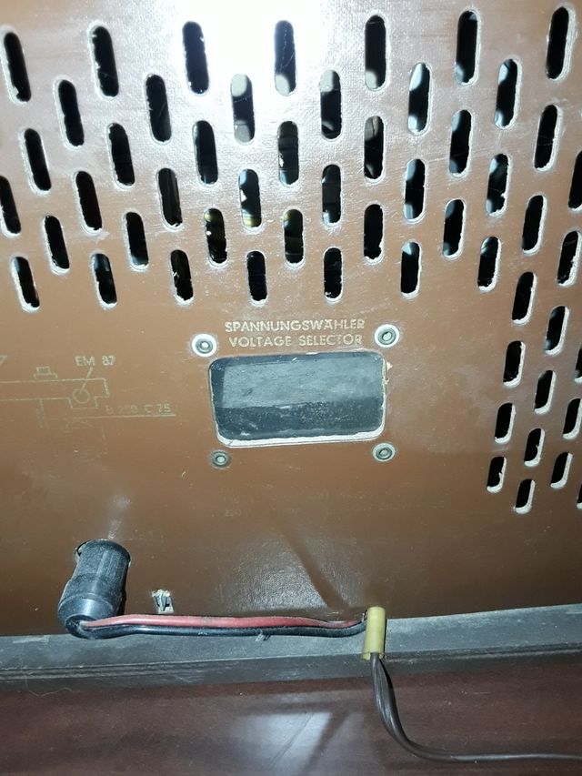 RÁDIO ALEMÃO ANTIGO FUNCIONANDO