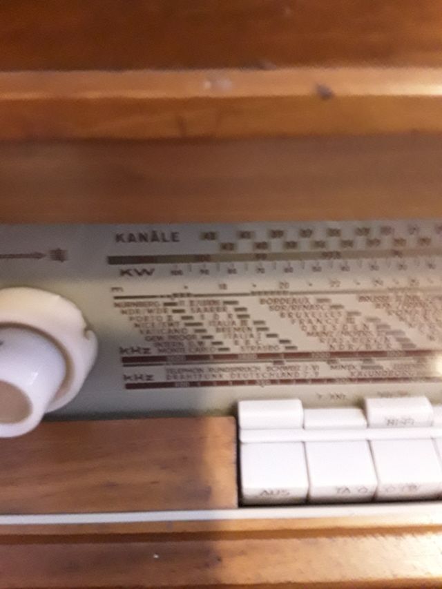 RÁDIO ALEMÃO ANTIGO FUNCIONANDO