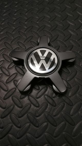 tapa de los tornillos de la llanta Volkswagen