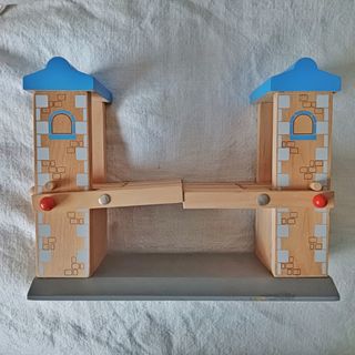puente paso elevado tren de madera 