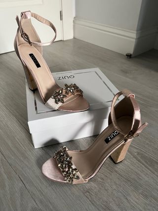 Sandalias joya fiesta color champán oro tacón 38