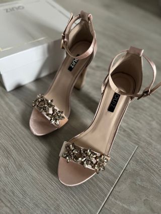 Sandalias joya fiesta color champán oro tacón 38