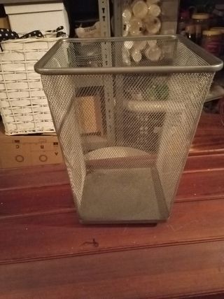 PAPERA PLATEADA  IKEA , SIN GOLPES
