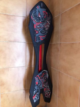 Monopatín dos ruedas 