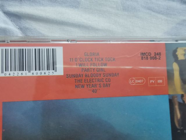 CD U2 LIVE "Under a blood red sky"