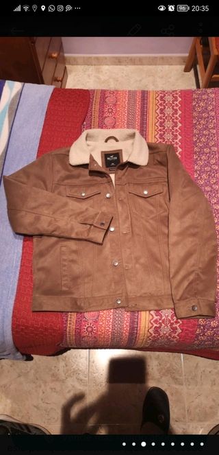 Chaqueta Hollister con forro polar