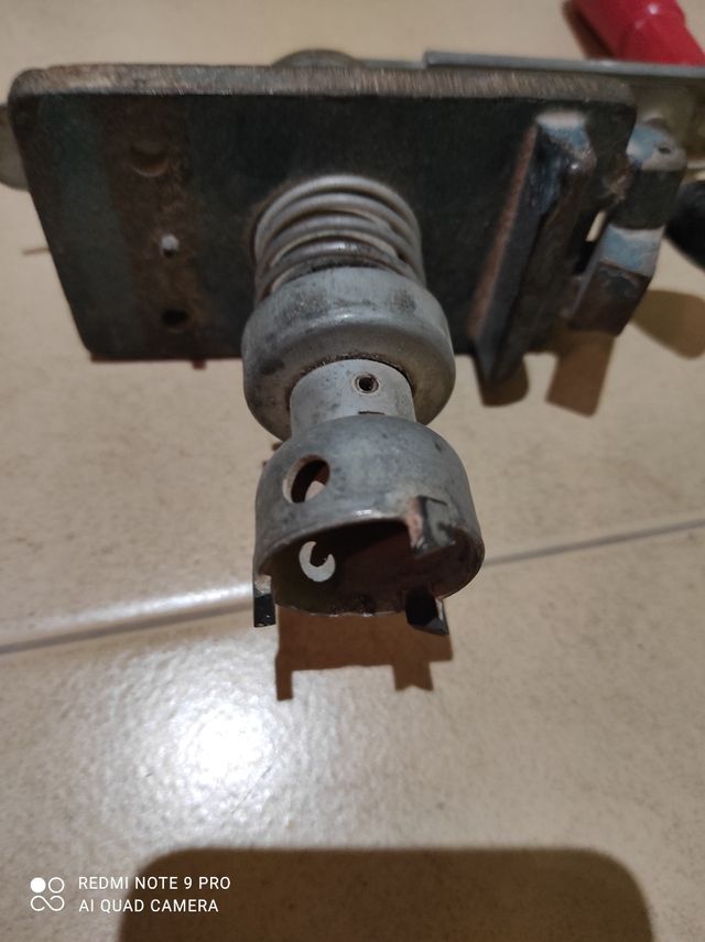 tengo bastante herramienta de mano.