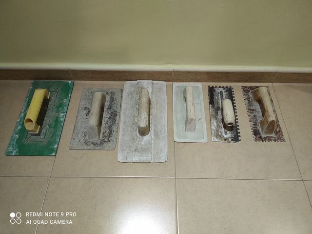 tengo bastante herramienta de mano.