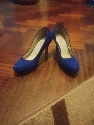 Tacones azules