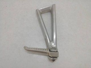 ESTRIBERA TRASERA DCHA. Yamaha R6 2005