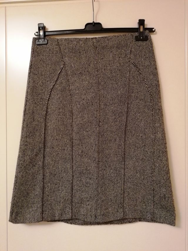 gonna longuette in lana a fantasia bianca e nera