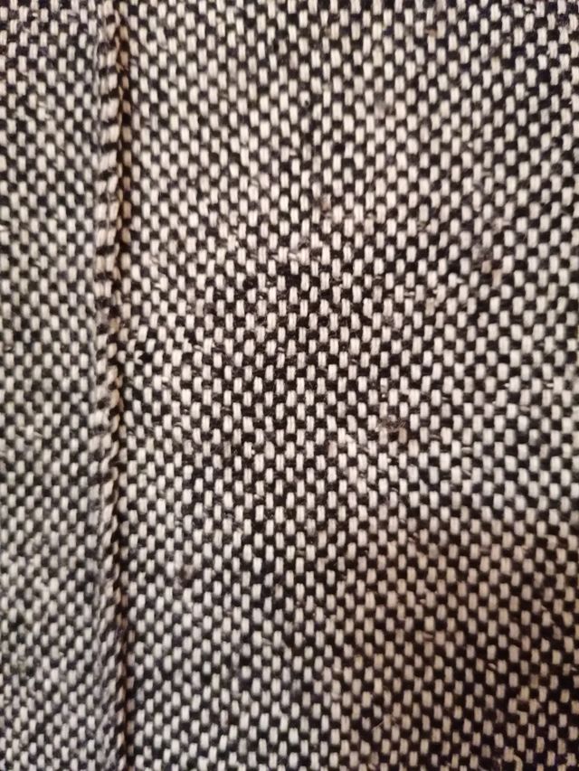 gonna longuette in lana a fantasia bianca e nera