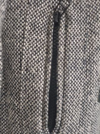 Abrigo/Cazadora Gris y Negra de Zara